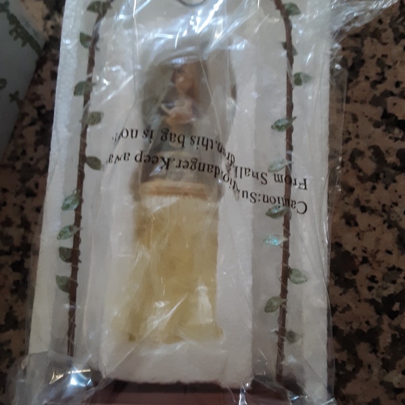 Enesco Foundations Figurine Tassel Angel w Dove Doll Ornament &  Stand NIB - Picture 8 of 8